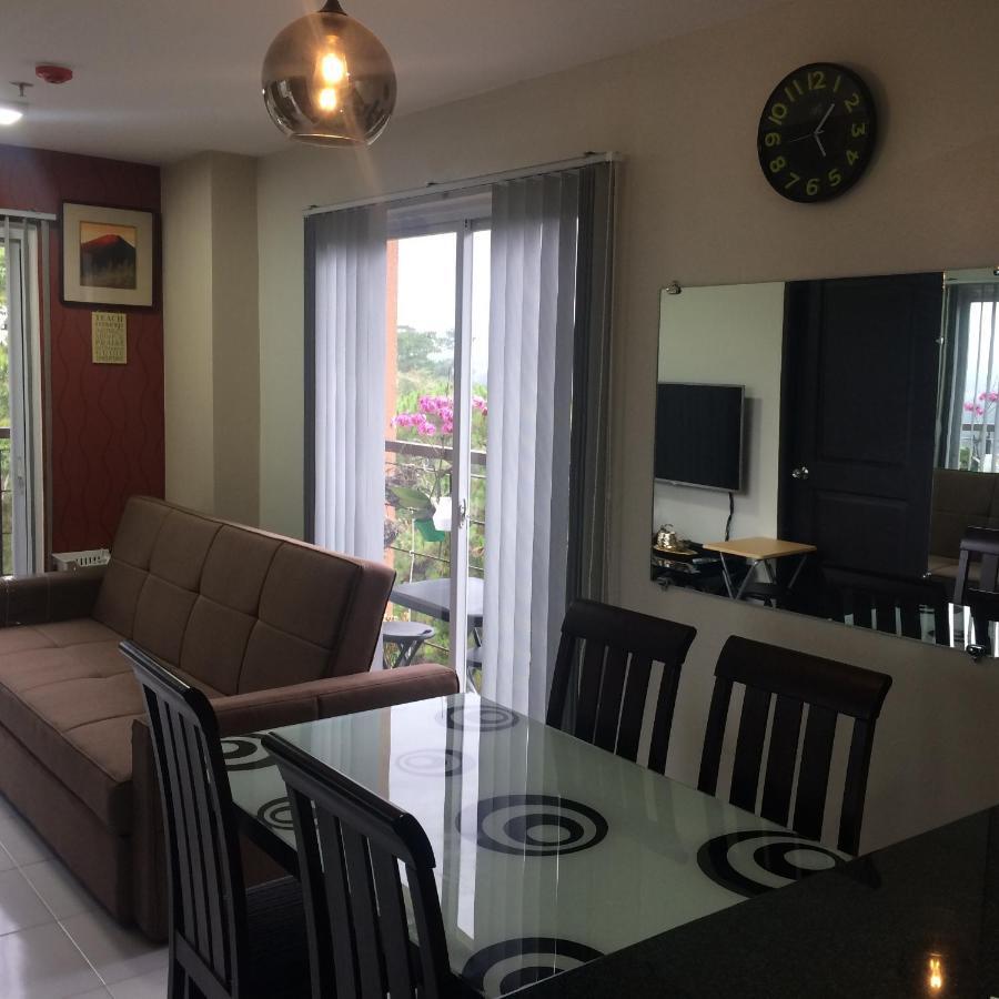 Courtyards Peak-Corner Pinestay - At Goshenland Baguio باغيو المظهر الخارجي الصورة