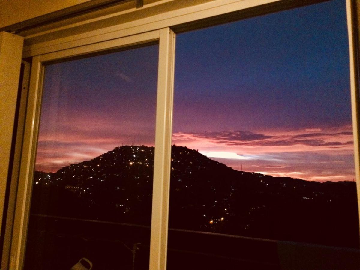 Courtyards Peak-Corner Pinestay - At Goshenland Baguio باغيو المظهر الخارجي الصورة